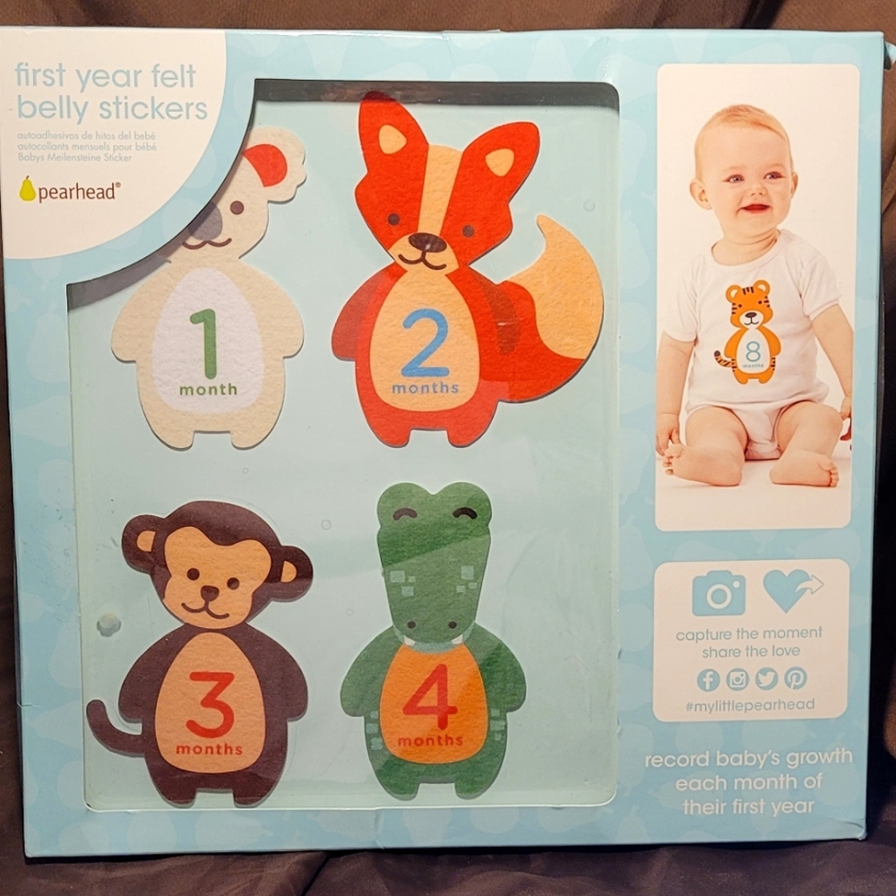 New Born Gift Package - 0-12 Belly stickers and a 5-piece New Born Set